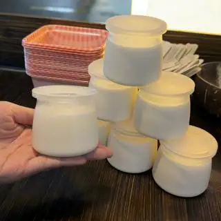 Hình ảnh Sữa Chua Truyền Thống Nhỏ