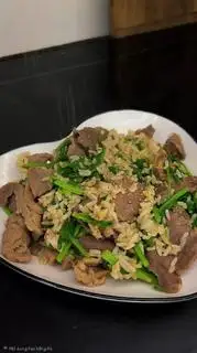 Cơm bò xào cải - 55.000 ₫ tại Cơm Gà Xối Mỡ Ngọc Hiền - Phan Văn Trị