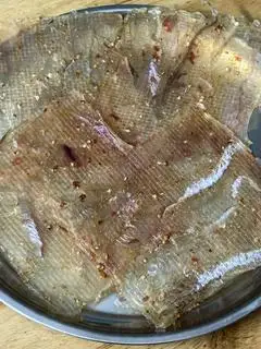 Hình ảnh Khô cá thiều nướng