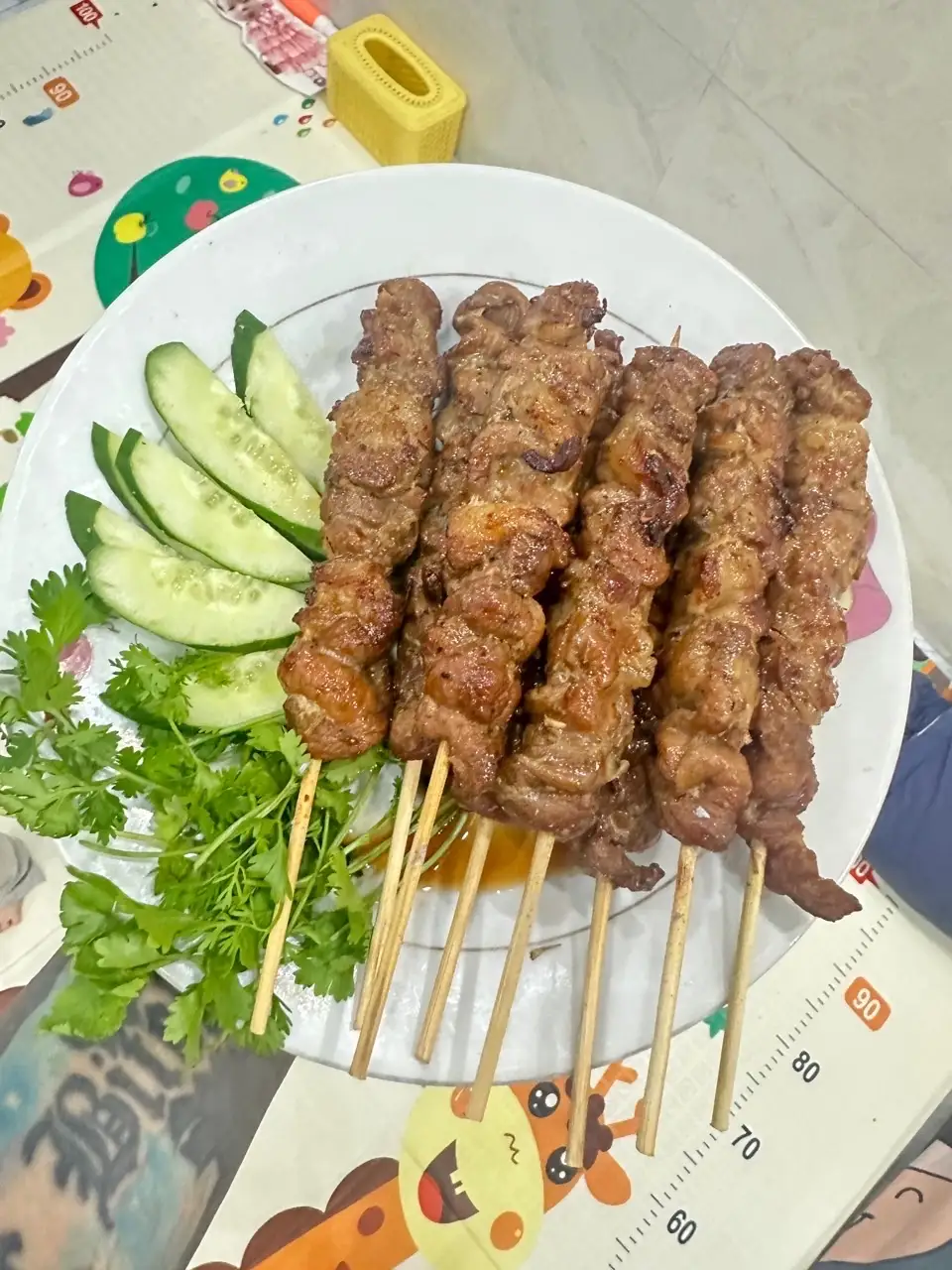 Hình ảnh Combo 3 xiên - 1 bánh mì bơ mật ong - 1 nước ép bất kì