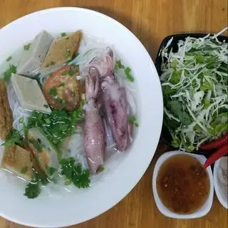 Bánh Canh Chả Cá  và mực Trứng. - 65.000 ₫ tại  Bảo Quán - Bún Chả Cá & Nem Nướng Nha Trang - Cách Mạng Tháng 8