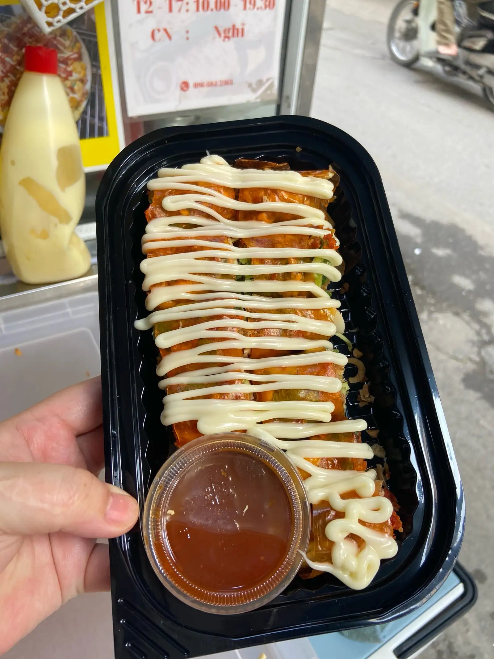 Hình ảnh Bánh tráng cuốn cả 2 sốt