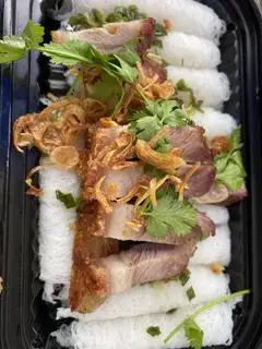 Bánh hỏi heo quay đặc biệt - 55.000 ₫ tại Bánh Hỏi Heo Quay Rong Nho - Cách Mạng Tháng 8