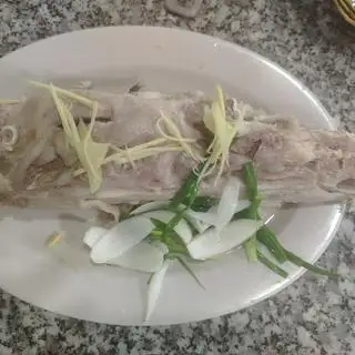 Hình ảnh Má heo hấp hành