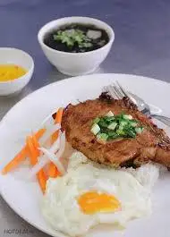 Cơm Tấm Sườn Trứng + Canh Thịt Viên Nước Khổ Qua (4- 5 viên) - 86.000 ₫ tại Cơm Tấm, Bò Kho & Hoàng Thánh Lá 466E - Hưng Phú