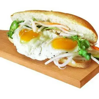 Bánh mì trứng - 22.000 ₫ tại Bánh Mì & Xôi Mặn 333 - Nguyễn Hữu Thọ