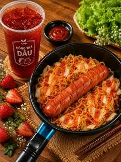 Hình ảnh Mì trộn xúc xích 