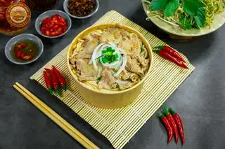 TÁI - NẠM - 67.000 ₫ tại Bún Bò Huế Sông Hương - Quang Trung