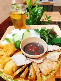 Hình ảnh Bún đậu đầy đủ +Trà Chanh 