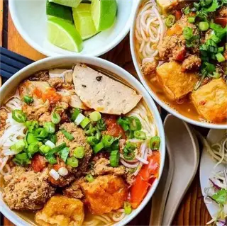 Bún riêu cua đầy đủ - 60.000 ₫ tại  Bún Riêu Tròn Đôi - Hoàng Ngân