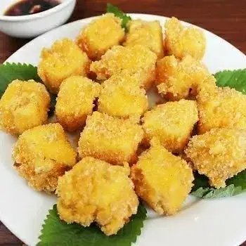 Đậu hũ chiên - 9.000 ₫ tại Cá Viên Chiên Út Hà - Trần Văn Đang