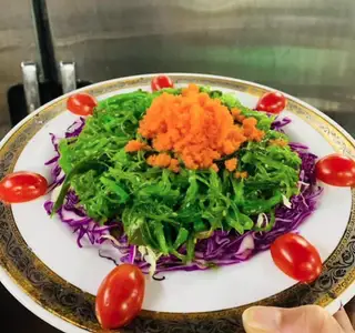 Hình ảnh Salad rong biển trứng tôm