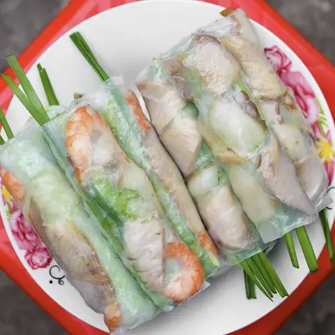 Gỏi Cuốn & Bò Bía - Cách Mạng Tháng 8 - Ăn vặt gần bạn