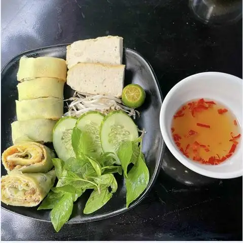 Quán Cối Đá - Bánh Cuốn Nóng & Bún Chả Hà Nội - Lê Thị Hồng - Món truyền thống/Đặc sản gần bạn