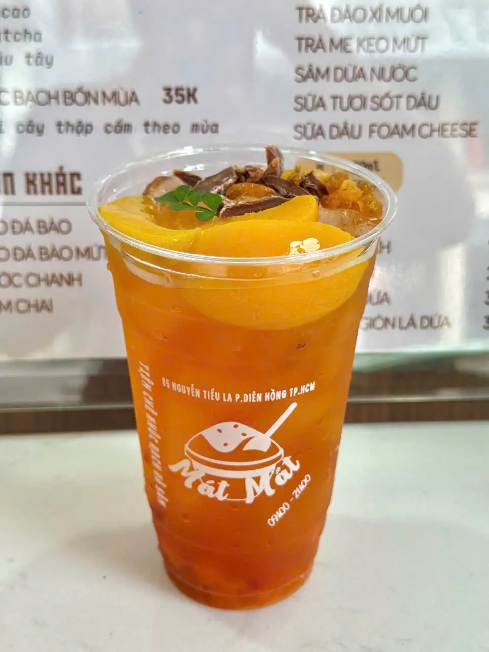 Trà đào xí muội - 38.000 ₫ tại Tiệm Chè Mát Mát - Khúc Bạch & Trà - Nguyễn Tiểu La