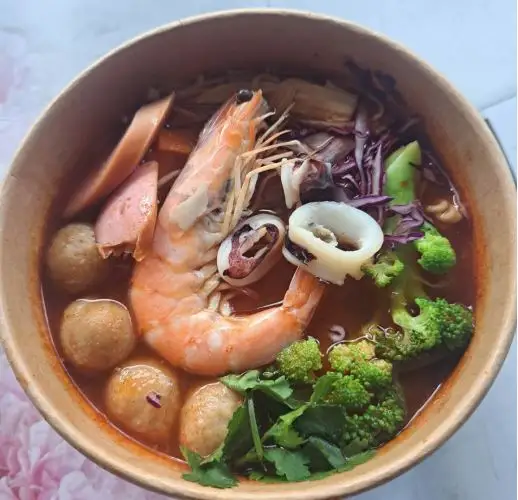 Mì cay hải sản - 70.000 ₫ tại Ngọc Tiên - Mì Cay & Ăn Vặt - Trịnh Đình Trọng