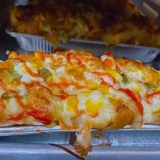 Pizza thái nhỏ - 30.000 ₫ tại Anh Cường Bakery - Nguyễn Văn Lạc