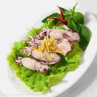 Mực hấp gừng - 121.000 ₫ tại Cơm Gà Hải Nam Kiểu Singapore - Calmette	