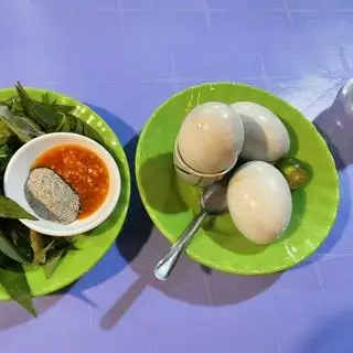 Hột vịt lộn - 13.000 ₫ tại Quán Miền Tây - Cháo Lòng, Má Heo Nướng & Hột Vịt Lộn - Đỗ Xuân Hợp