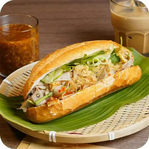 Bánh Mì Madame Mun - Nguyễn Trọng Tuyển - Bánh Mì/Xôi gần bạn