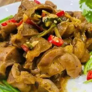 Cơm mề gà xào xả ớt - 52.000 ₫ tại Cơm Văn Phòng Thống Nhất - Thống Nhất