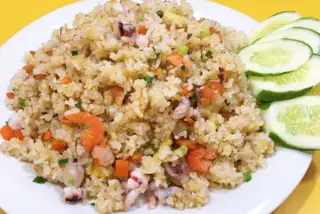 Cơm chiên hải sản - 60.000 ₫ tại Triều Ký - Cơm Gà Xối Mỡ & Hủ Tiếu Xào - Nguyễn Oanh