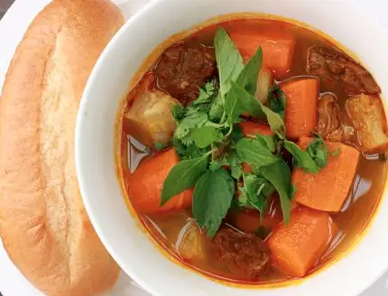 Bánh mì bò kho - 51.000 ₫ tại Hủ Tiếu Nam Vang Sông Quê - Phạm Hữu Lầu
