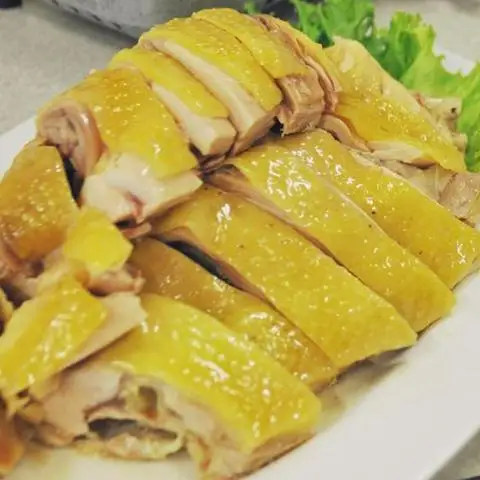 Gà Hấp Mía 9 Râu - Phạm Hùng - Món truyền thống/Đặc sản gần bạn