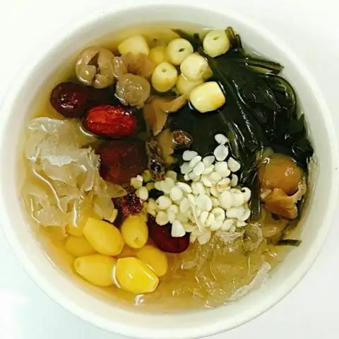 Chè 3 Tháng 2 - Đường 3 Tháng 2 - Tráng miệng gần bạn