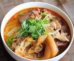 Bún Bò Đầy Đủ Có Giò - 65.000 ₫ tại Thanh An - Bún Bò Huế Chính Gốc - Lê Văn Lương