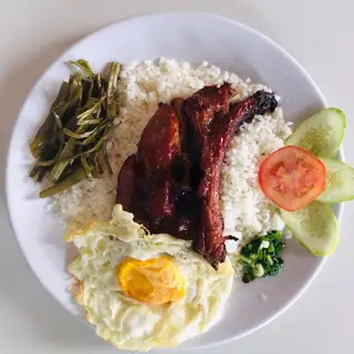 Cơm sườn ốp la - 70.000 ₫ tại Cơm Tấm Sườn Que - Nguyễn Thị Minh Khai