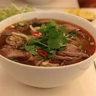 Bún bò thường  - 65.000 ₫ tại Bún Bò Huế Chợ Lớn - Ngô Nhân Tịnh