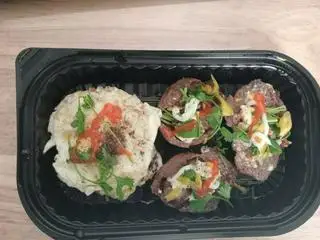 Cơm bò áp chảo - trứng - 58.000 ₫ tại  Bếp Nhà Sasumi - Mì Xào Ramen & Trứng Cuộn Cơm Phomat - Đường Số 3