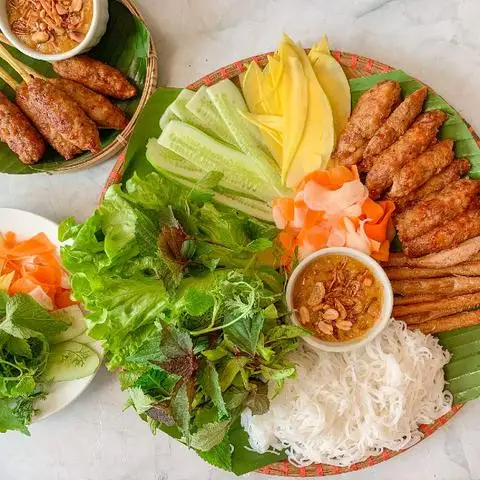 Bếp Tinh Hoa Việt - Đường Số 8 - Món truyền thống/Đặc sản gần bạn