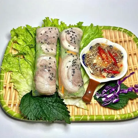 Hình ảnh Gỏi Cuốn Family - Bún Trộn, Mì Trộn & Nem Nướng Nha Trang - Bạch Đằng