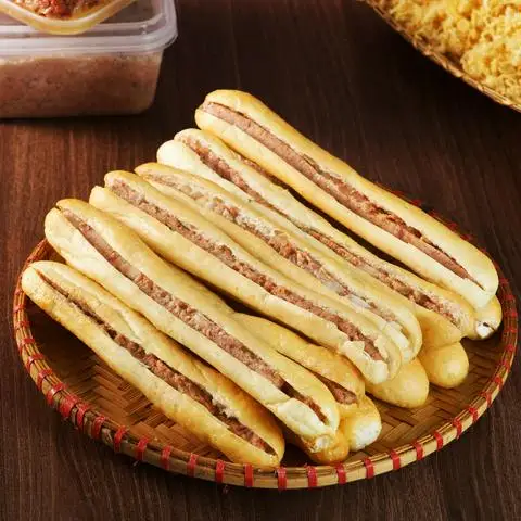 Hình ảnh Mỹ Lan - Bánh Mì Cay & Pate Chính Hiệu Cột Đèn - Lê Thanh Nghị