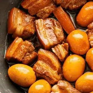 Cơm thịt kho trứng - 55.000 ₫ tại Bếp Nhà 199 - Cơm Văn Phòng - Điện Biên Phủ