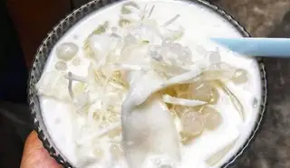Chè dừa dầm Hải Phòng - 35.000 ₫ tại Tóp Ta Tóp Tép - Pate & Bánh Mì Que Hải Phòng - Hoàng Sa