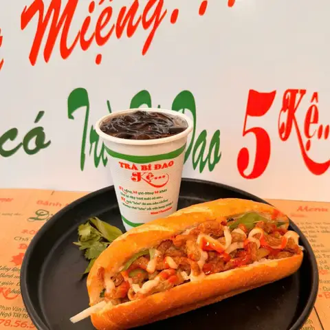 Hình ảnh Bánh Mì Chả Cá Nóng, Sâm Bí Đao & Trà Truyền Thống Bà Nữ - Phan Huy Ích