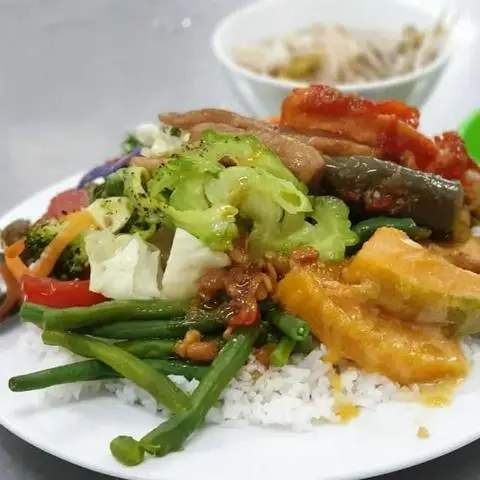 Quán Chay Bồ Đề 10k - Phạm Hữu Lầu - Món chay gần bạn