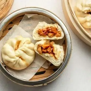 Hình ảnh Bánh bao nhân xá xíu phô mai