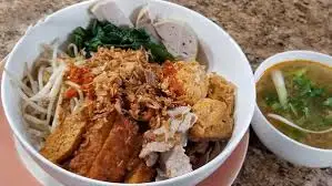 Hình ảnh Miến cua trộn full topping