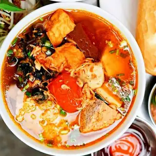 Bún riêu giò cua đồng - 50.000 ₫ tại Làng Sinh 239 - Bún Riêu & Bún Thái - Nguyễn Văn Luông