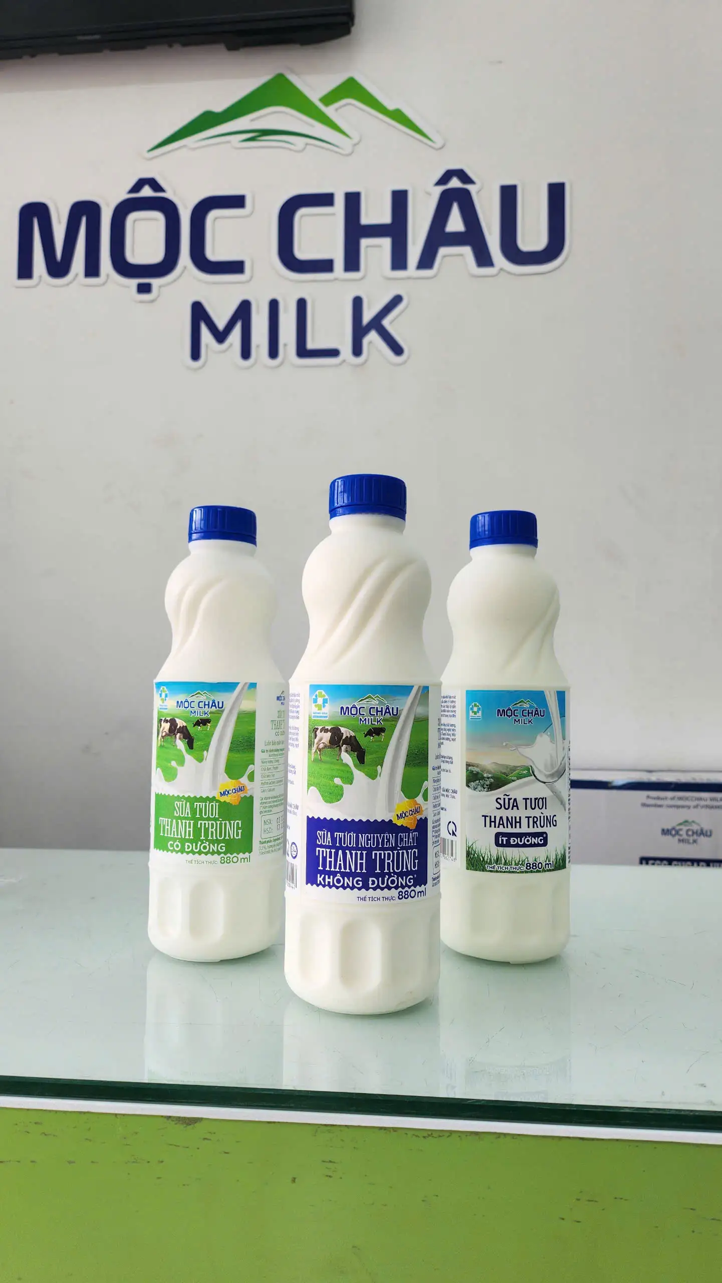 Hình ảnh Sữa tươi thanh trùng MCM 880ml - chai
