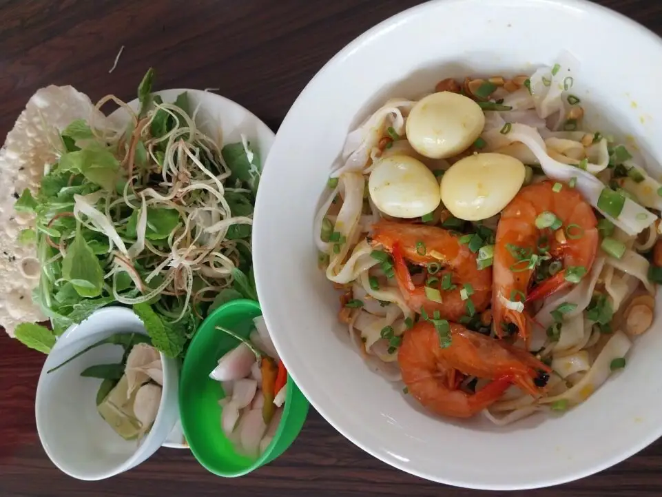 Hình ảnh Mì quảng tôm trứng
