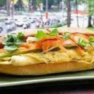 Bánh mì ốp la 2 trứng - 27.000 ₫ tại Bánh Mì Hà Nội Tuyết Nhi - Lãnh Binh Thăng