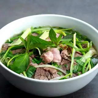 Hình ảnh Phở tái chín