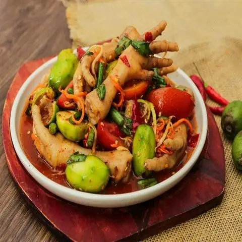 Hình ảnh Bếp 89 - Chân Gà Sốt Thái - Dương Quảng Hàm