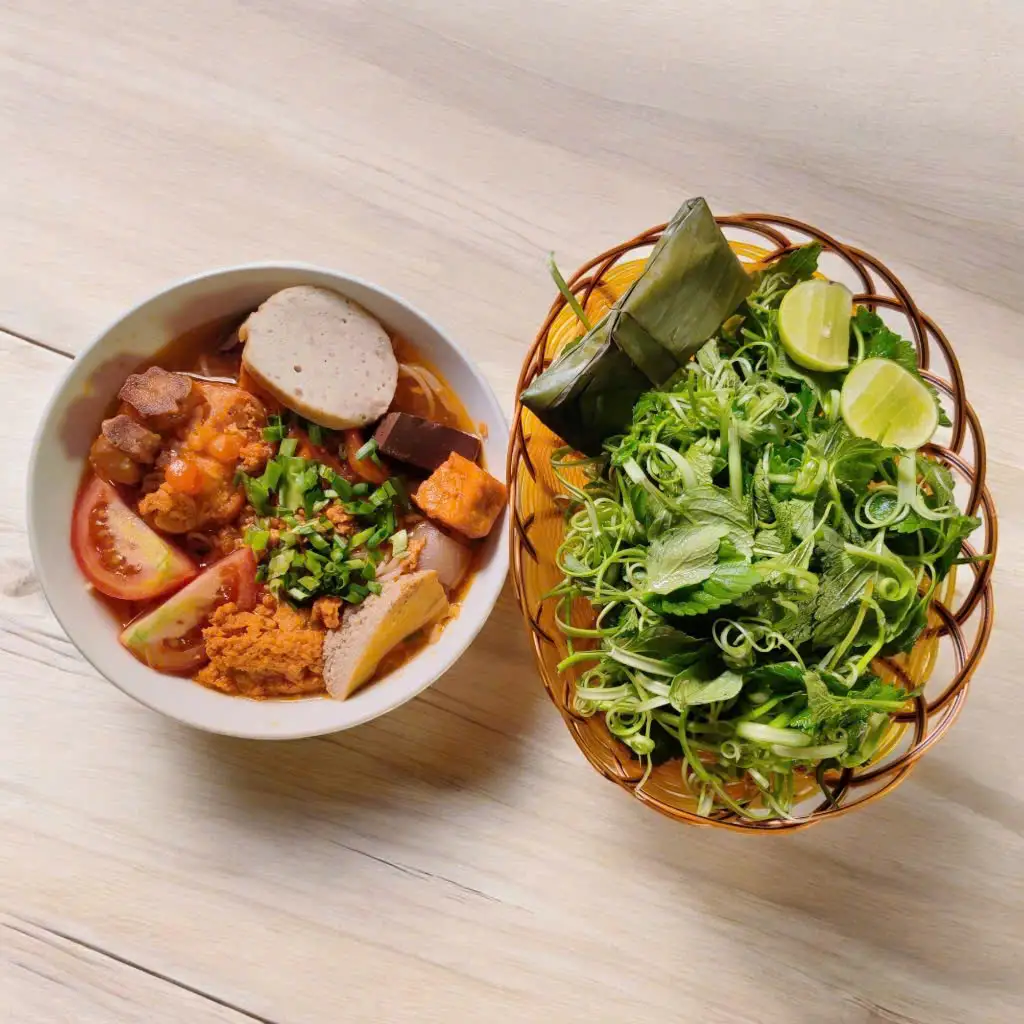 Bún riêu cua chả giò - 50.000 ₫ tại Bún Riêu, Canh Bún & Bún Cá Cô Ba - Lê Trọng Tấn