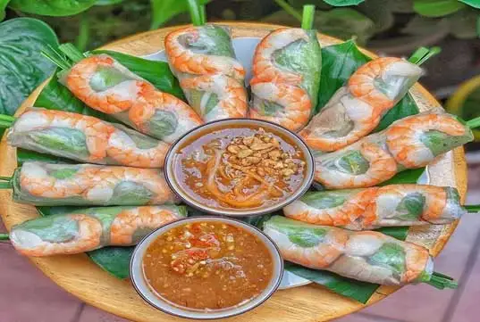 Gỏi cuốn tôm thịt  - 13.000 ₫ tại Cuốn Cuốn Food - Bò Bía & Gỏi Cuốn - Cô Giang